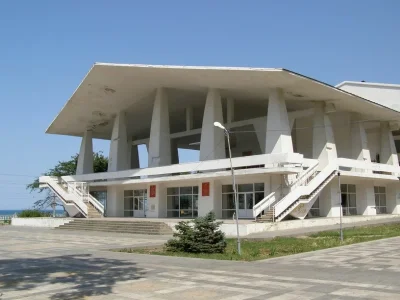 Аварский музыкально‑драматический театр имени Гамзата Цадасы