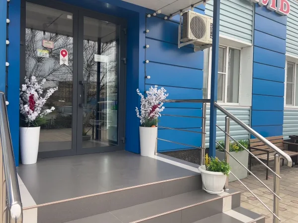 Гостиница Заря - вход